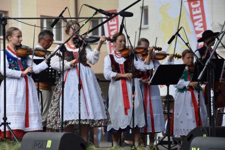 Mała scena Tygodnia Kultury Beskidzkiej w Wiśle
